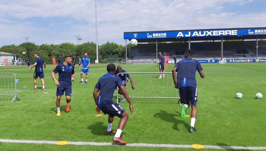 Clermont Auxerre compositions possibles et absents