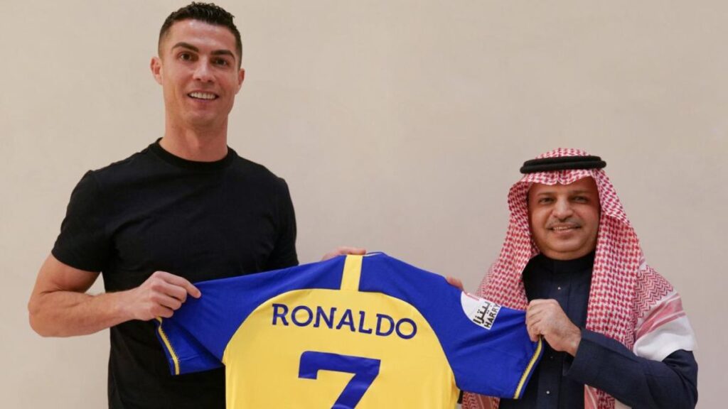 Le salaire explosif de Ronaldo par seconde Découvrez comment il dépasse même Messi