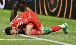 Jambe blessure blessure de Musiala